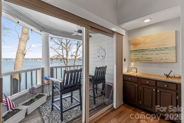 345 Northwest Drive, Davidson, NC 28036