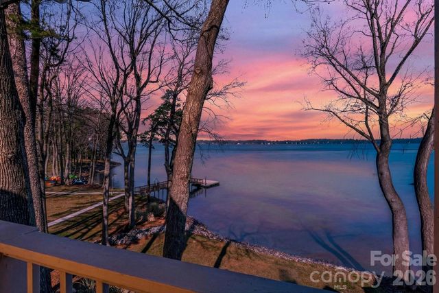 345 Northwest Drive, Davidson, NC 28036