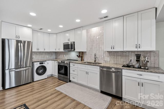 345 Northwest Drive, Davidson, NC 28036