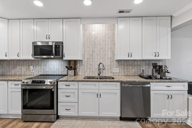 345 Northwest Drive, Davidson, NC 28036