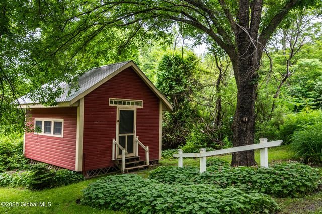 1121 Lundy Road, Hartford, NY 12832