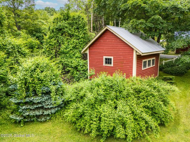 1121 Lundy Road, Hartford, NY 12832
