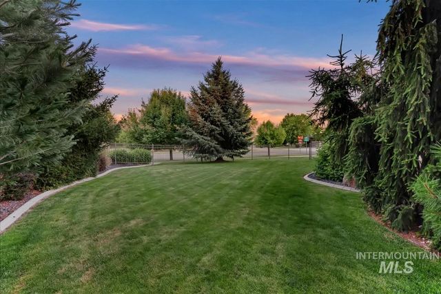 4578 W Montage Dr, Eagle, ID 83616