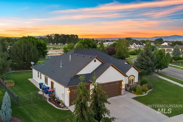4578 W Montage Dr, Eagle, ID 83616