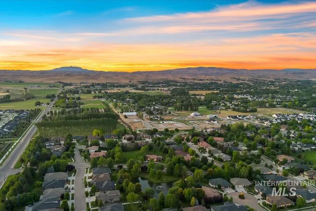 4578 W Montage Dr, Eagle, ID 83616