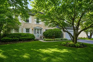 5282 Galloway Drive, Hoffman Estates, IL 60192