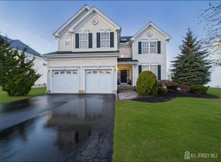 28 Wisniewski Road, Sayreville, NJ 08872