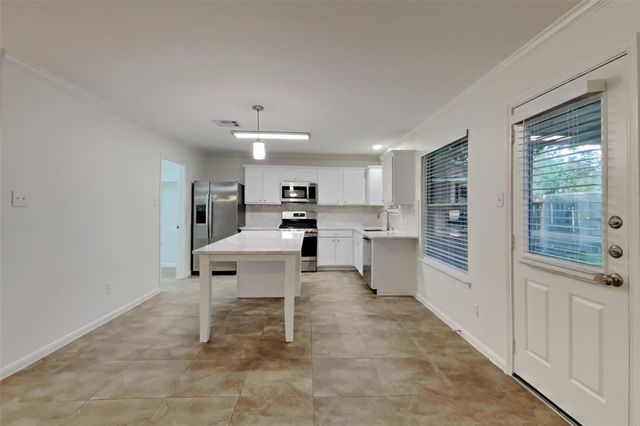 32334 Summer Park Lane, Conroe, TX 77385