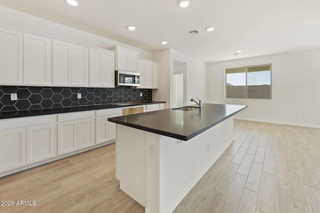 4962 W STRAY HORSE Lane, Laveen, AZ 85339