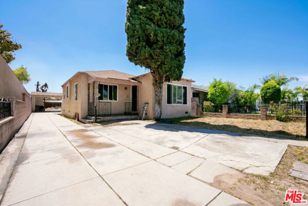 4448 E 56th Street, Maywood, CA 90270
