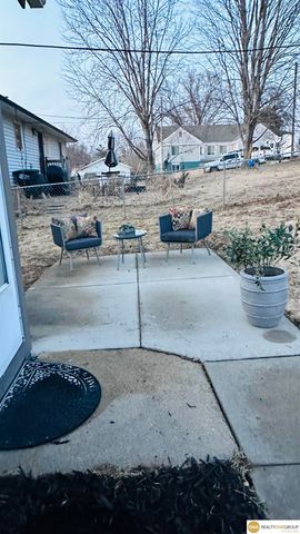 2915 N 206 Street, Elkhorn, NE 68022