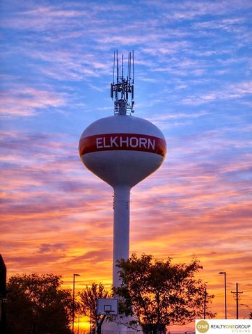 2915 N 206 Street, Elkhorn, NE 68022