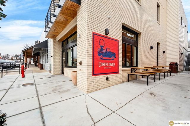 2915 N 206 Street, Elkhorn, NE 68022