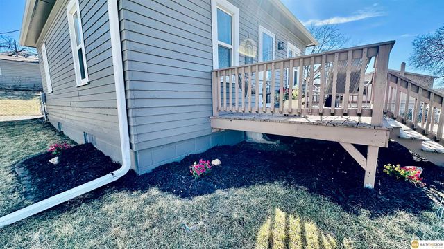 2915 N 206 Street, Elkhorn, NE 68022