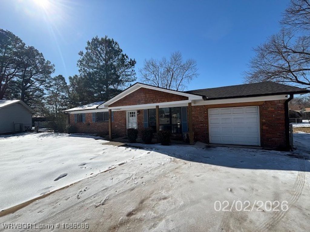 108 Fordham Circle, Fort Smith, AR 72908