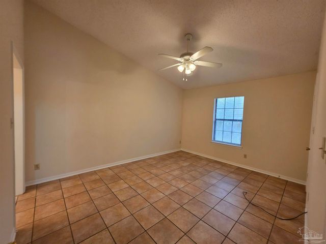 1440 N 61st Ave 8D, Pensacola, FL 32506