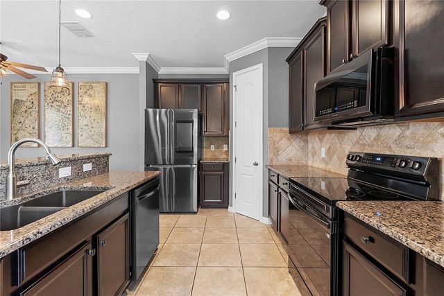 5327 FACTORS WALK DRIVE, Sanford, FL 32771