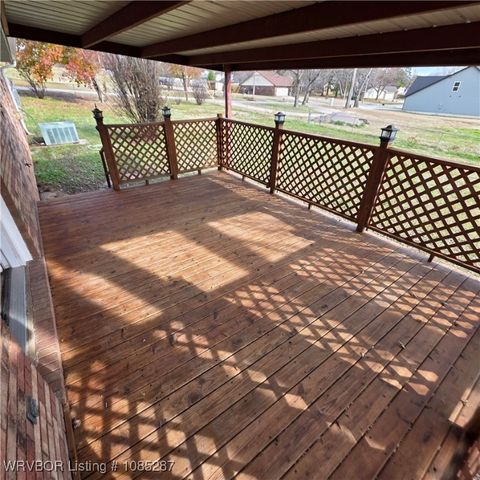 920 Division Street, Greenwood, AR 72936