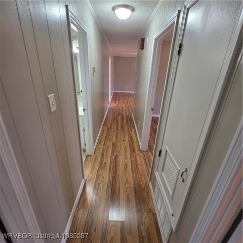 920 Division Street, Greenwood, AR 72936