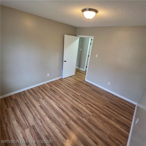 920 Division Street, Greenwood, AR 72936