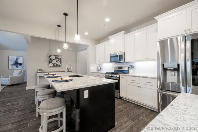 2942 N Briarwood Avenue, Catoosa, OK 74015