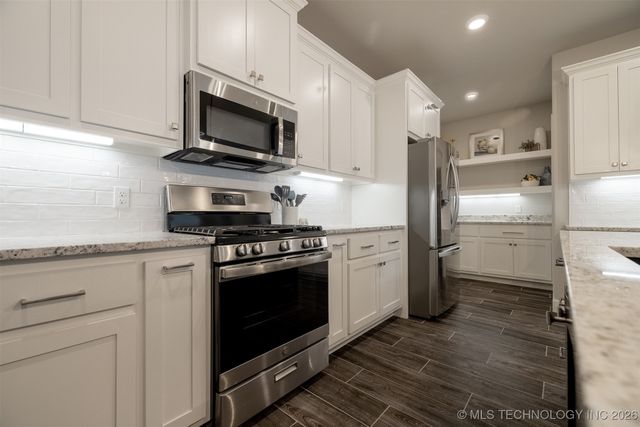 2942 N Briarwood Avenue, Catoosa, OK 74015