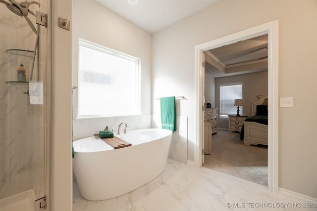 2942 N Briarwood Avenue, Catoosa, OK 74015