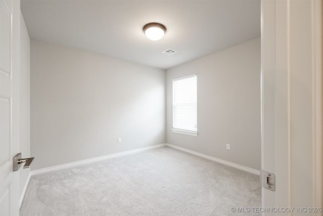 2942 N Briarwood Avenue, Catoosa, OK 74015