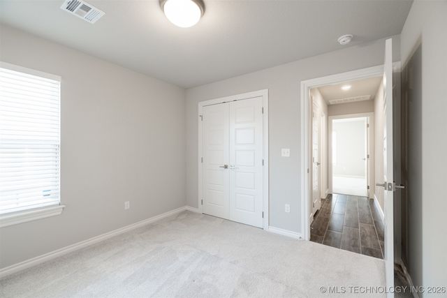 2942 N Briarwood Avenue, Catoosa, OK 74015