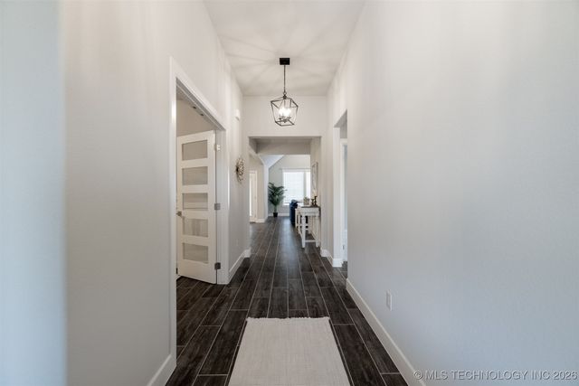 2942 N Briarwood Avenue, Catoosa, OK 74015