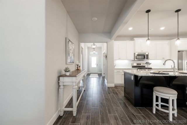 2942 N Briarwood Avenue, Catoosa, OK 74015