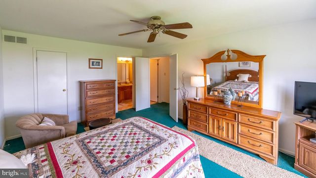 3006 MARYANNES CT, North Wales, PA 19454