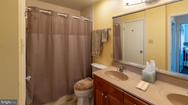 3006 MARYANNES CT, North Wales, PA 19454