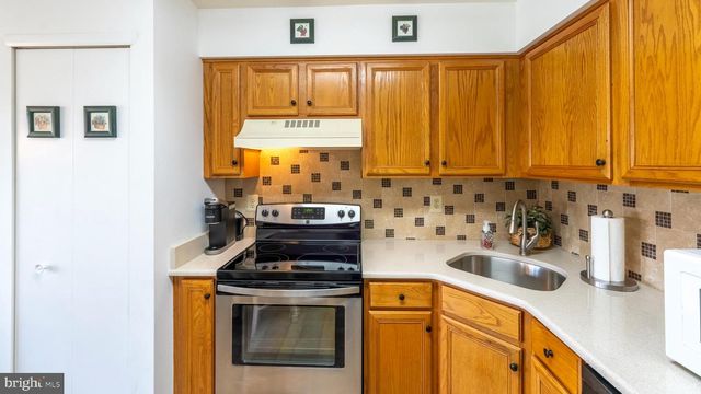 3006 MARYANNES CT, North Wales, PA 19454