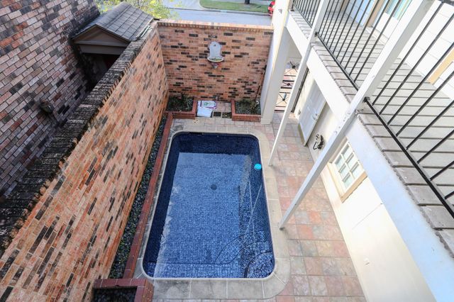 1905 Park Street, Houston, TX 77019