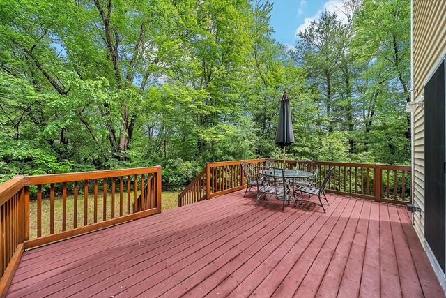 22 Hillcrest Dr, Acton, MA 01720