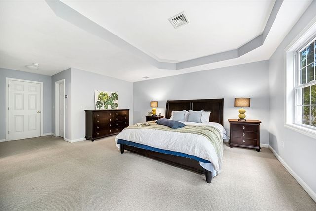 22 Hillcrest Dr, Acton, MA 01720