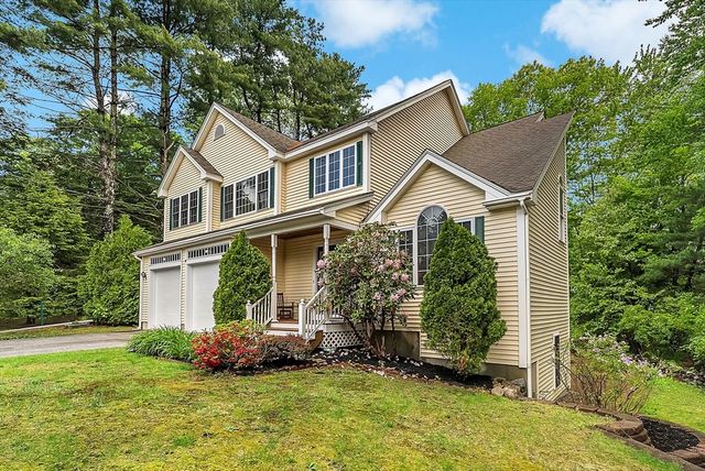 22 Hillcrest Dr, Acton, MA 01720