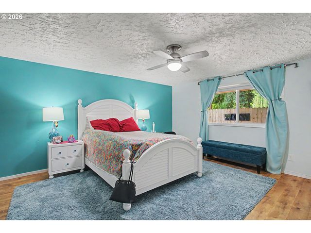 17109 Se EVERGREEN Hwy, Vancouver, WA 98683