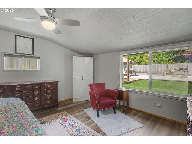 17109 Se EVERGREEN Hwy, Vancouver, WA 98683