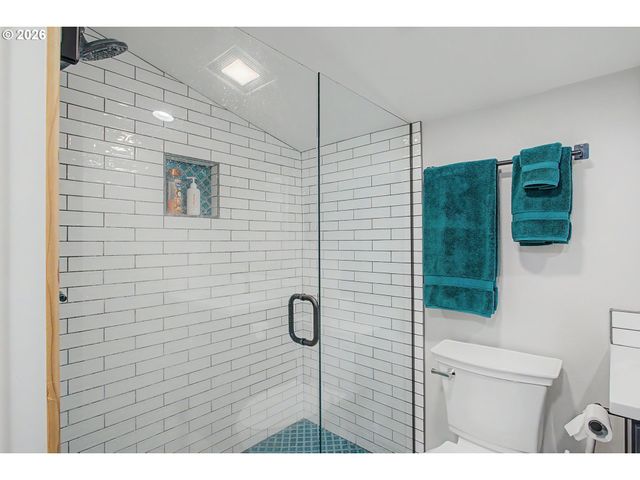 17109 Se EVERGREEN Hwy, Vancouver, WA 98683