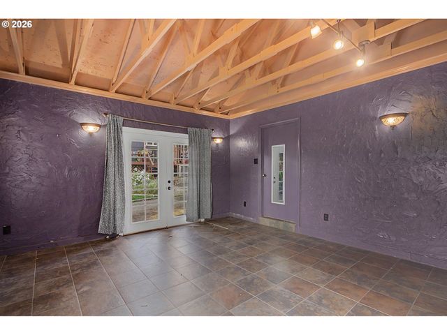 17109 Se EVERGREEN Hwy, Vancouver, WA 98683