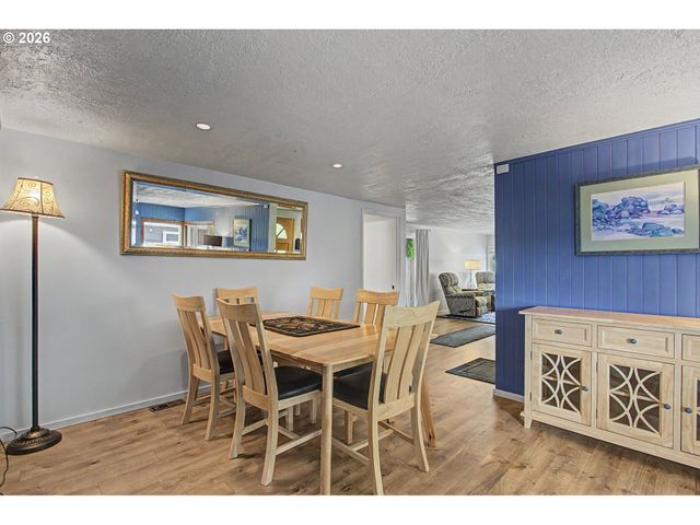 17109 Se EVERGREEN Hwy, Vancouver, WA 98683