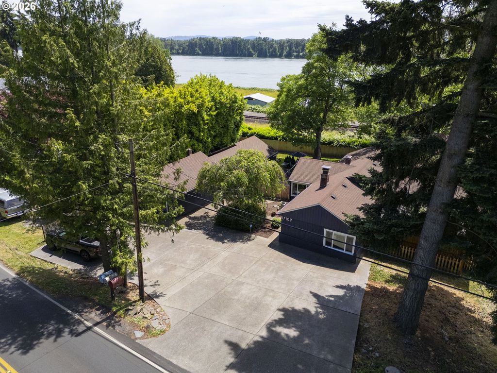 17109 Se EVERGREEN Hwy, Vancouver, WA 98683