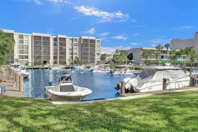 4 Royal Palm Way 503, Boca Raton, FL 33432