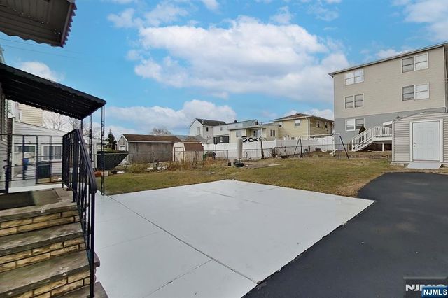 207 Lafayette Avenue, Lyndhurst, NJ 07071