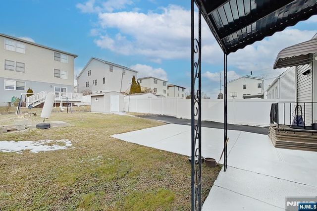 207 Lafayette Avenue, Lyndhurst, NJ 07071