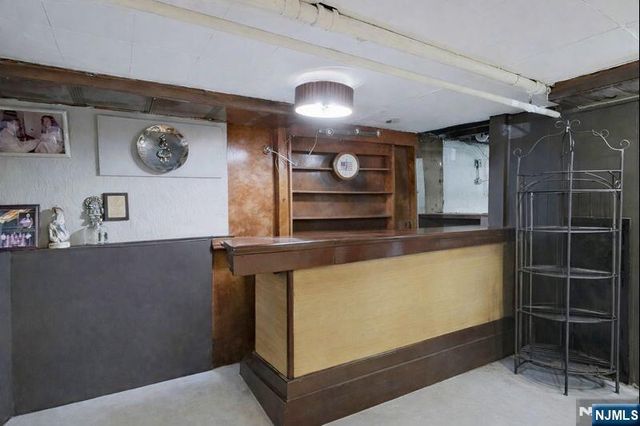 207 Lafayette Avenue, Lyndhurst, NJ 07071