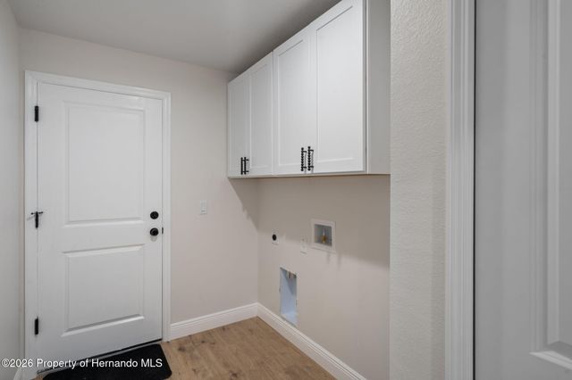 10128 Noddy Tern Road, Weeki Wachee, FL 34613