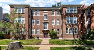 5885 Nina Place 3W, St Louis, MO 63112